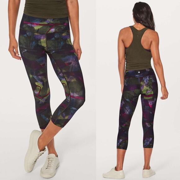 lululemon athletica Pants - LULULEMON Wunder Under Crop Hi-Rise Size 2 Aura Dark Chrome Multi